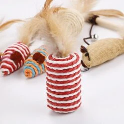 GIZMO Luxe Kattenspeeltjes Set - 7 Speeltjes - Interactieve Kattenhengel, Kattenspeelgoed & Speelmuisjes - Kitten Speeltjes 14 GIZMO Luxe Kattenspeeltjes Set - 7 Speeltjes - Interactieve Kattenhengel, Kattenspeelgoed & Speelmuisjes - Kitten Speeltjes -Dierenwinkel 1200x1200 406