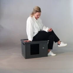 RHRQuality Kattenhuis Voor Binnen En Buiten Kattenhok Villa De Luxe Grijs 16 RHRQuality Kattenhuis Voor Binnen En Buiten Kattenhok Villa De Luxe Grijs -Dierenwinkel 1200x1200 588