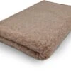 Vetbed Effen Lichtbruin - Antislip Hondenmat - 2 Stuks - 75 X 50 Cm - Benchmat - Hondenkleed - Voor Honden - Machine Wasbaar 1 Vetbed Effen Lichtbruin - Antislip Hondenmat - 2 Stuks - 75 X 50 Cm - Benchmat - Hondenkleed - Voor Honden - Machine Wasbaar -Dierenwinkel 1200x846 2